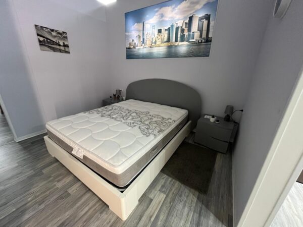 Camera da letto con armadio scorrevole ELEGANT in Pronta Consegna
