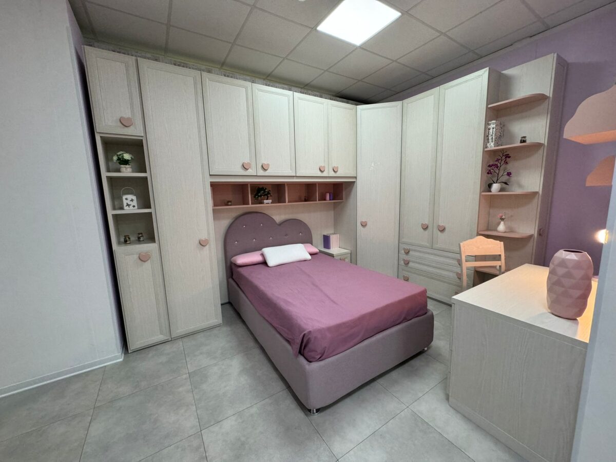 Cameretta con armadio angolare con letto contenitore CUORE in Pronta Consegna in Pronta Consegna