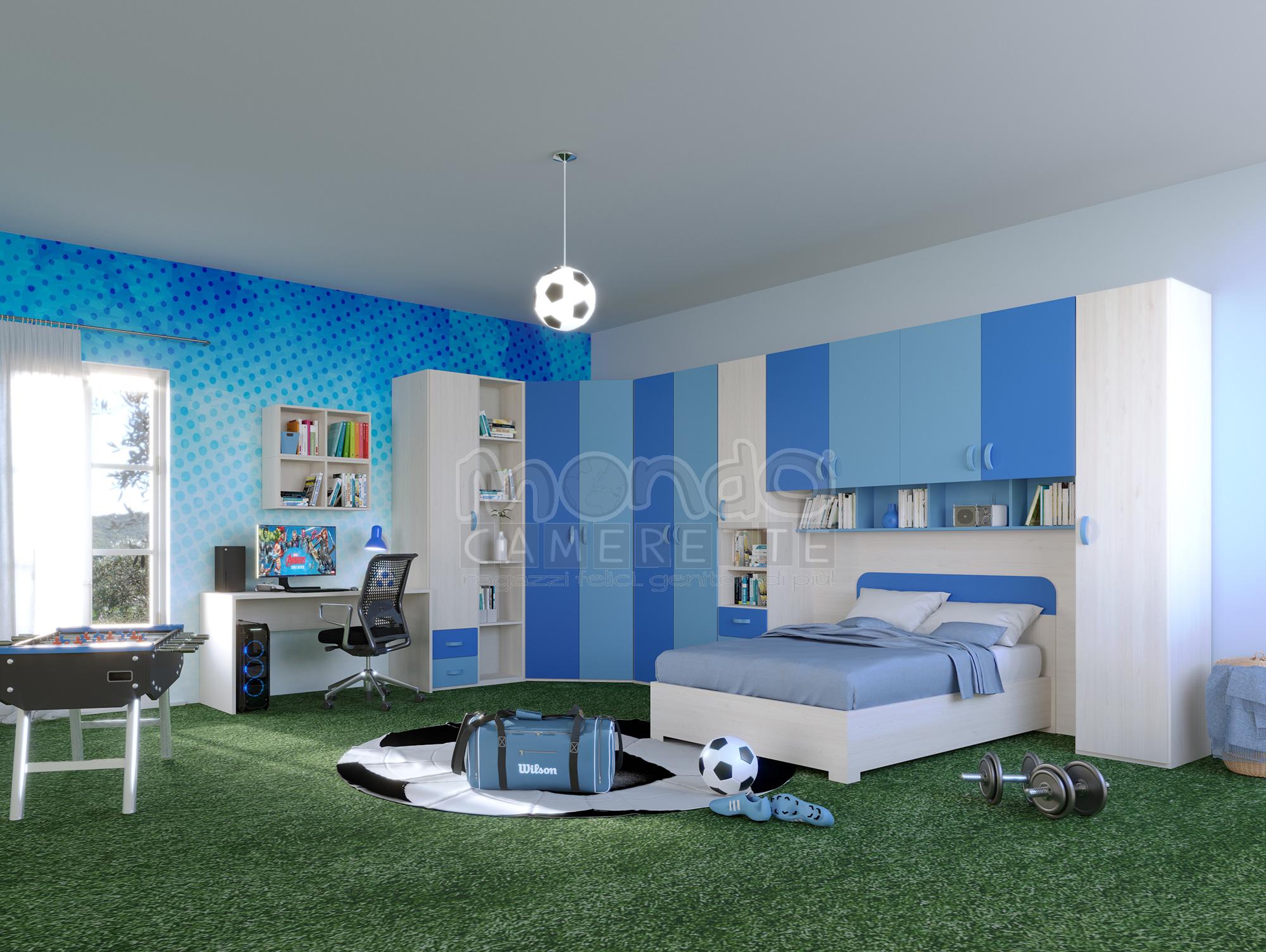 Soluzione a ponte con letto a una piazza e mezza. Cabina armadio angolare a doppia anta. Zona studio con scrivania e libreria. CALCIO (C – 02) - Mondo Camerette